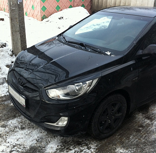Крашеный комплект. Реснички на фары var №1 Hyundai Solaris (2010-2013) Цвет Серый SAE + УСТАНОВОЧНЫЙ КОМПЛЕКТ