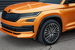 Расширители арок для Skoda Kodiaq (2016-2024) Черный глянец + установочный комплект.