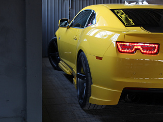 Накладки на задний бампер(2 шт) Chevrolet Camaro SS, RS (2009-2012)