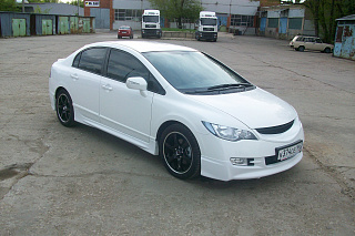Юбка переднего бампера "Mugen Style" Honda Civic 4D (2006-2009)